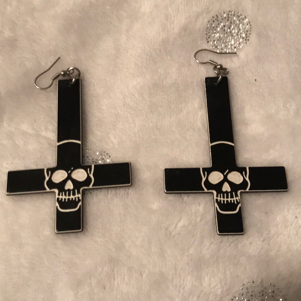 Cross/Skull Earrings